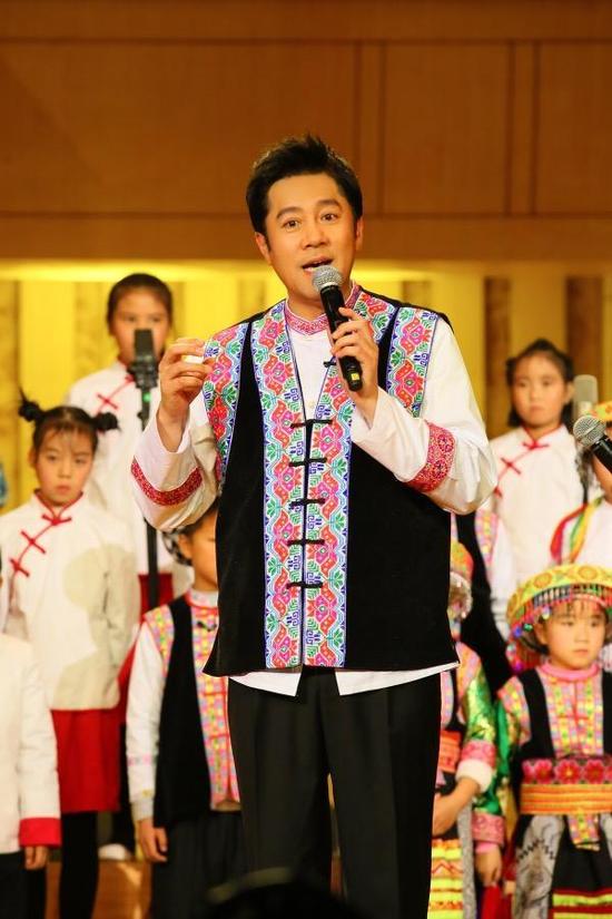 蔡国庆祝福曹云金升级当爹:祝生双胞胎龙凤胎