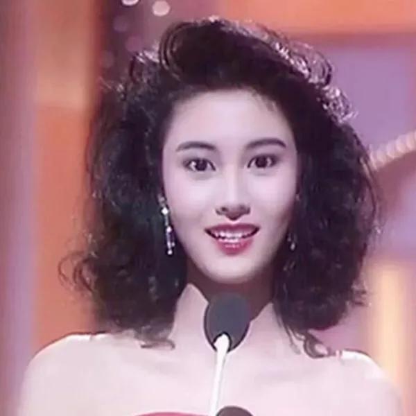 港姐出道的四大女神,梁小冰美得令人动容