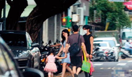 唐禹哲被曝恋上小13岁混血模特 女方曾与汪东城传恋情