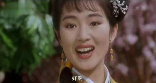 《唐伯虎点秋香》中巩俐最美？你是忘了郑佩佩吗，经历更是传奇