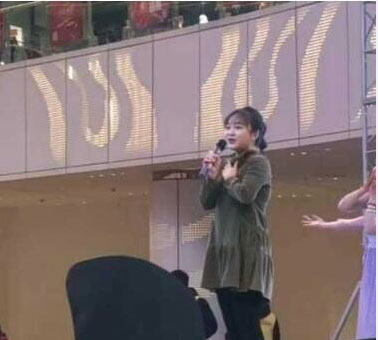 林妙可近照曝光 小脸微胖圆润不少