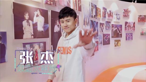《我想和你唱》张杰现场学当奶爸 酷狗网友疯狂点赞