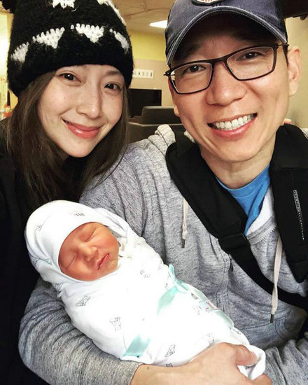 隋棠发文分享生活 一句话引发猜测：怀四胎了？
