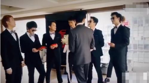 左立大婚！华晨宇、欧豪、白举纲组快男伴郎团亮相