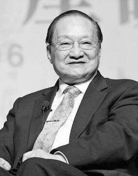 相交多年 倪匡不信金庸离世急追问：哪里的消息？