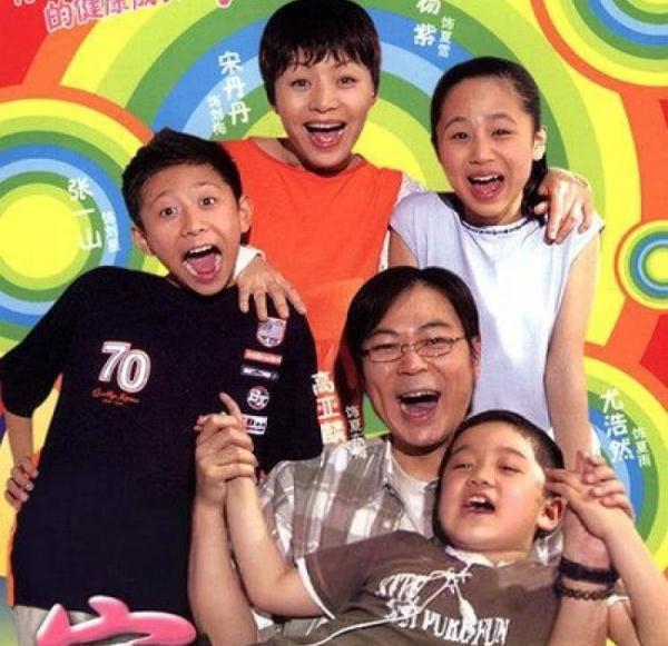马可包贝尔关晓彤毛晓彤，真没注意这些人竟都客串过《家有儿女》