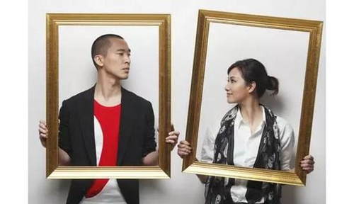 徐静蕾疑似已结婚? 好友否认：朋友之间开个玩笑