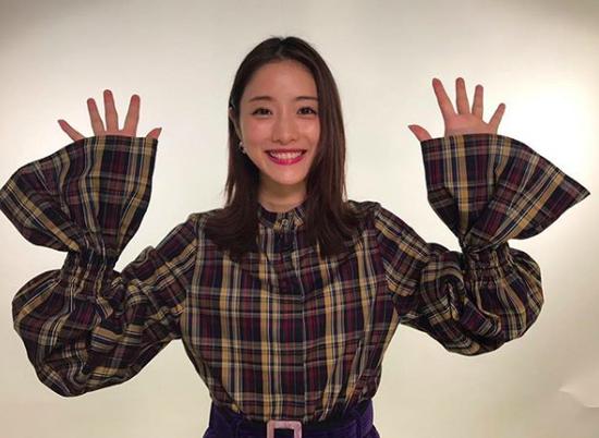 石原里美被曝买豪宅搬进男友社区 现属“半同居”